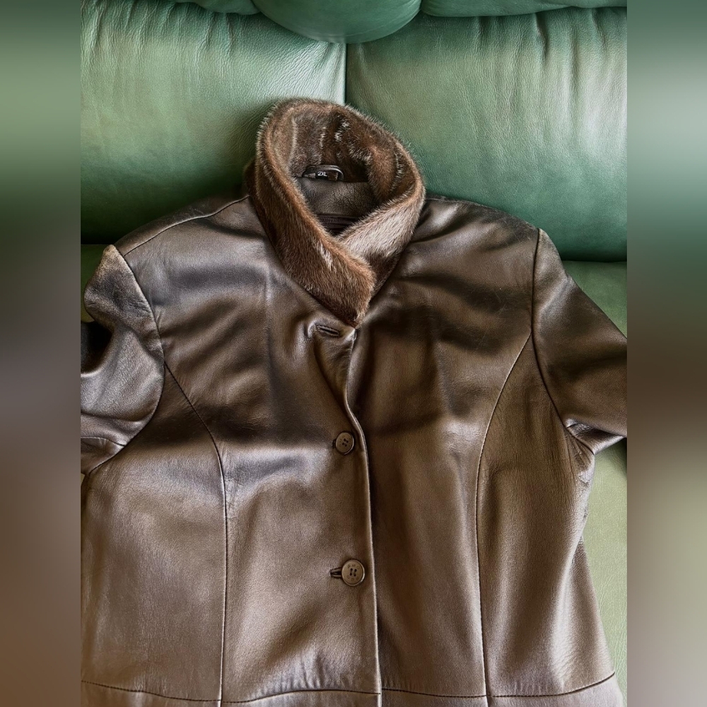 Vintage Italian lambskin leather coat - Picture 7 of 7
